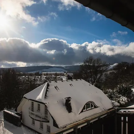 View - Balkon Mit Suedblick - Zentrale Lage - Eigener Parkplatz Appartement Winterberg