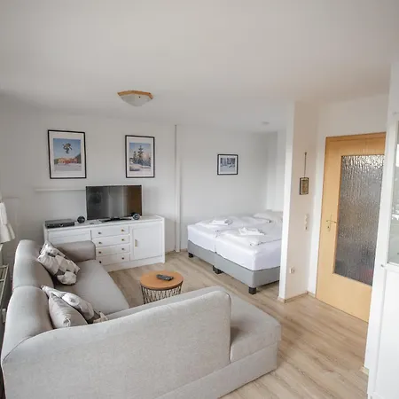 View - Balkon Mit Suedblick - Zentrale Lage - Eigener Parkplatz Daire