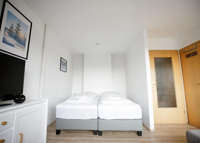 View - Balkon Mit Suedblick - Zentrale Lage - Eigener Parkplatz Apartment Winterberg